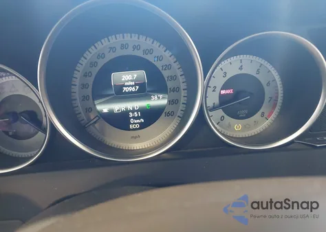 2013 Mercedes-Benz C 300 Sport 4Matic z USA, uszkodzony, nr VIN WDDGF8AB2DG075166